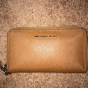 Michael Kors wristlet